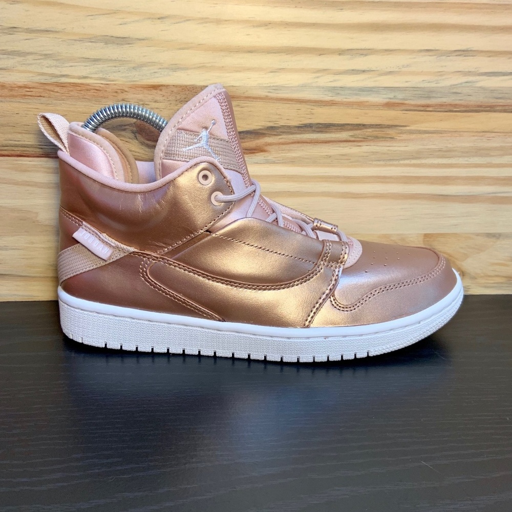 New Nike Air Jordan Fadeaway SE Women's Sneakers - Picture 2 of 8